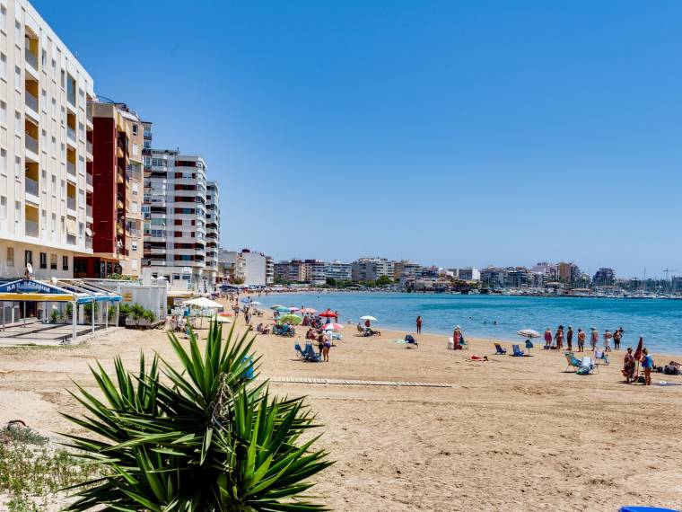 Playa del Acequión, Alicante 03180 Torrevieja Spain