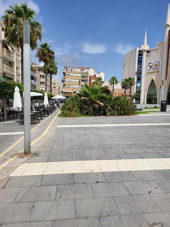 Paseo maritimo, Alicante  Spain