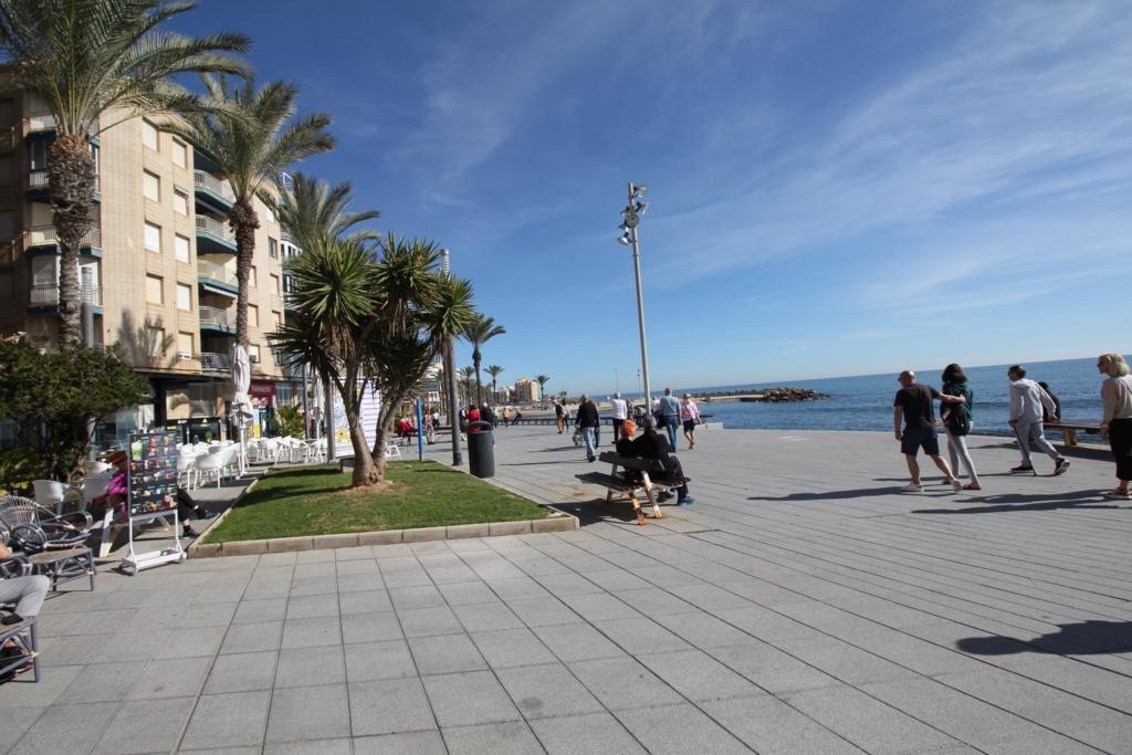 Paseo maritimo, Alicante  Spain